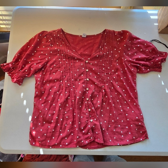 Old Navy Short Sleeve Polka Dot Top Pink Medium - Picture 1 of 5